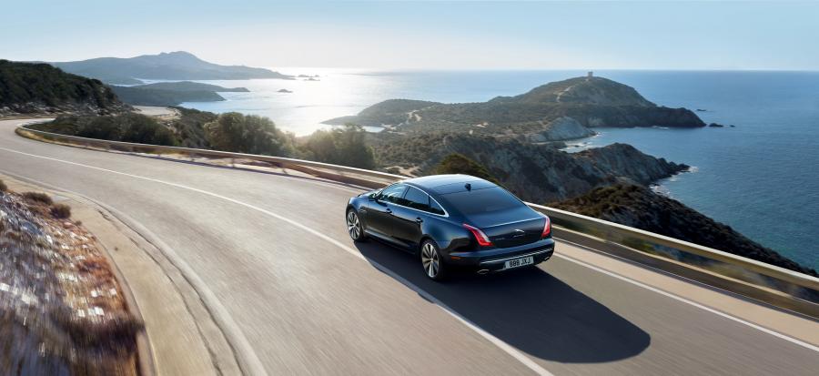  Jaguar XJ50 LWB 2018 года  (WW) (фото 4 из 27)
